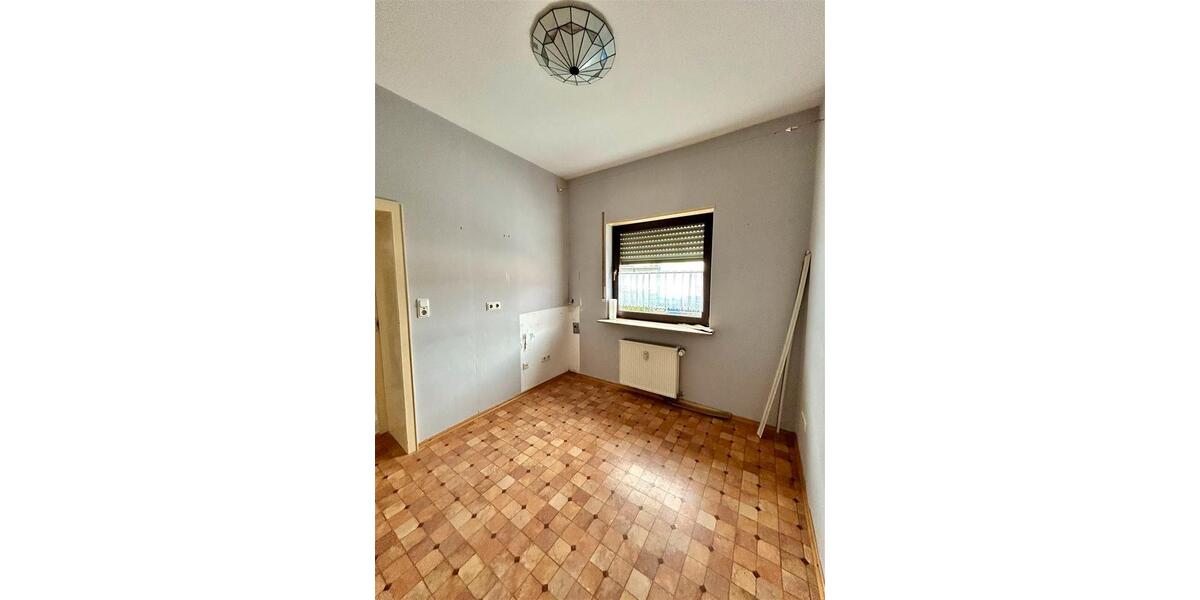 Etagenwohnung Eppelborn - 3 Zimmer, 100 m&sup2;, 700&euro; | Angebot:25988748