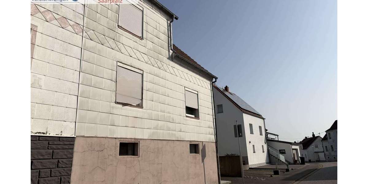 Einfamilienhaus Bexbach - 5 Zimmer, 105 m&sup2;, 129.000&euro; | Angebot:25702402