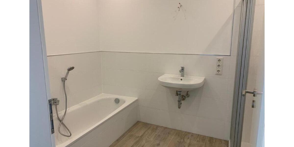 Erdgeschoßwohnung Sankt Ingbert - 3.5 Zimmer, 103 m&sup2;, 825&euro; | Angebot:25942085