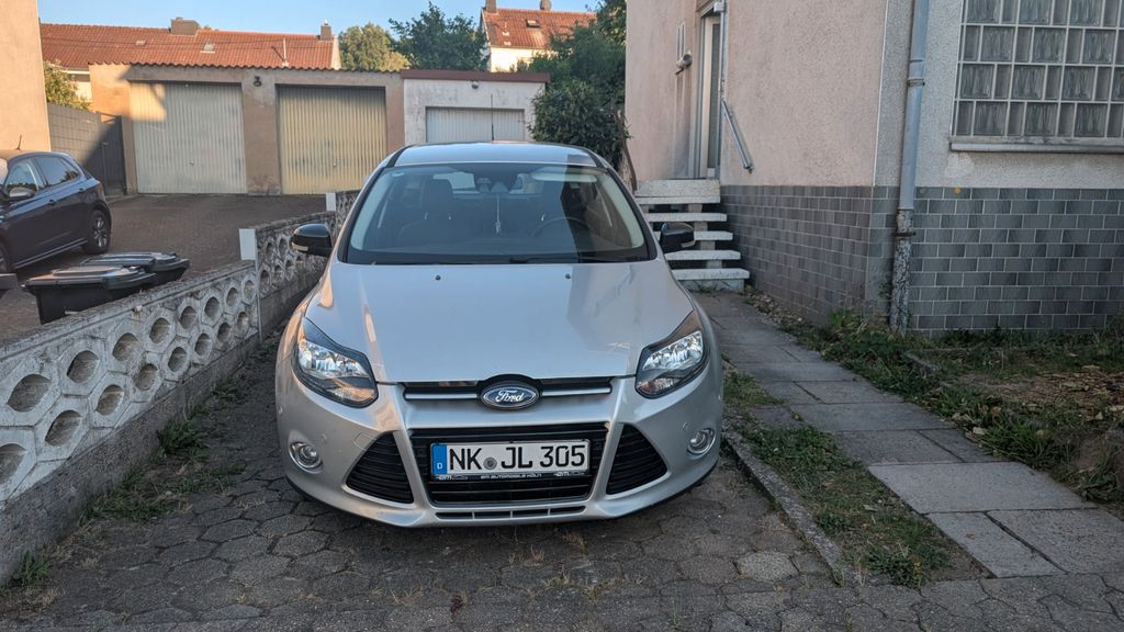 Ford Focus 83.000 km 6.400 &euro; Spiesen-Elversberg 66583