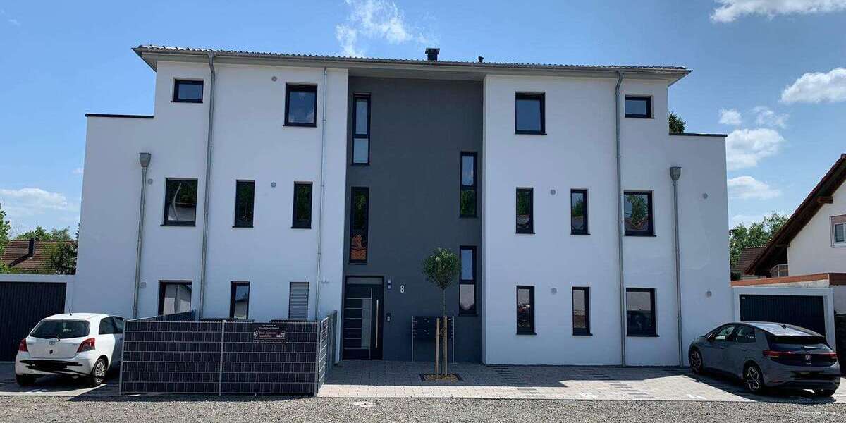 Etagenwohnung Homburg - 4 Zimmer, 175 m&sup2;, 2.300&euro; | Angebot:26558082