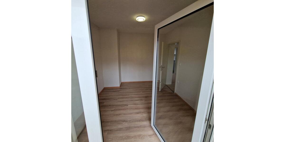 Etagenwohnung Pirmasens Niedersimten - 3 Zimmer, 90 m&sup2;, 570&euro; | Angebot:25963028
