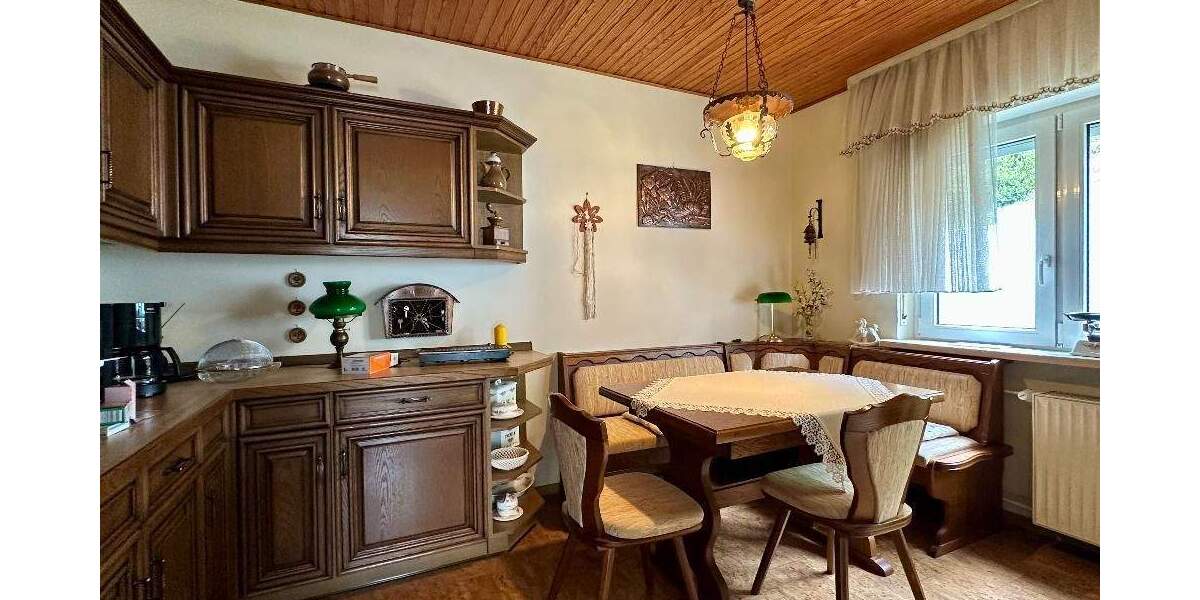 Einfamilienhaus Waldfischbach - 5 Zimmer, 151 m&sup2;, 215.000&euro; | Angebot:25802498