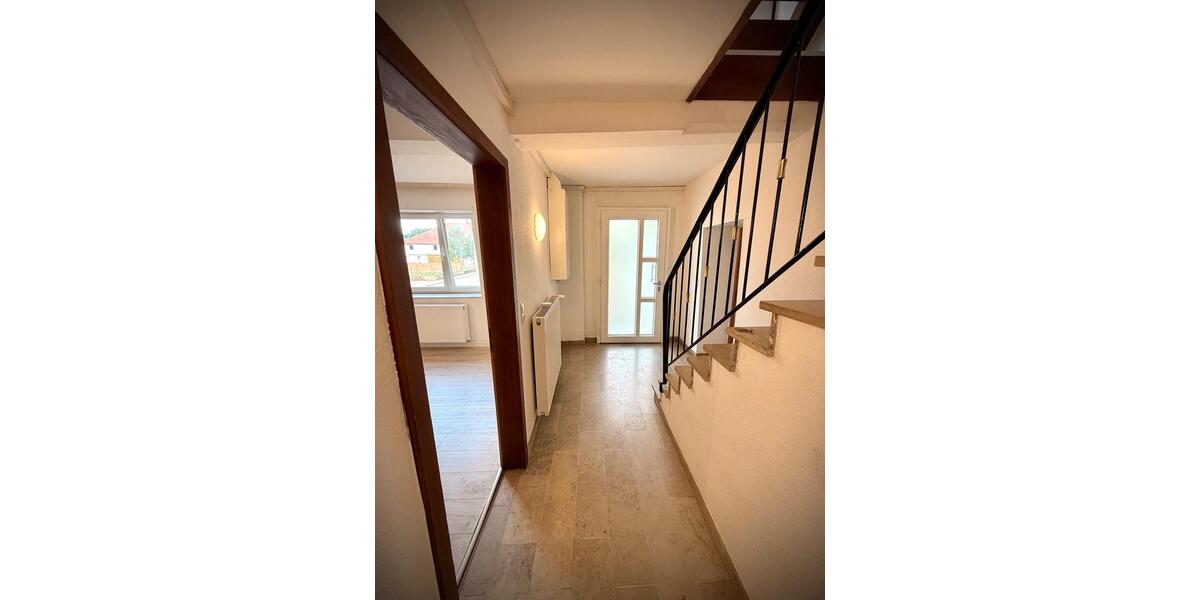 Einfamilienhaus Rammelsbach - 9 Zimmer, 175 m&sup2;, 239.000&euro; | Angebot:26580330