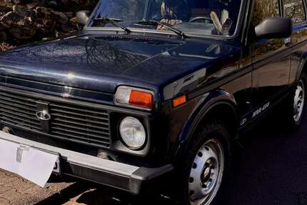 Lada 4x4 43.500 km 9.100 &euro; Oberthal 66649