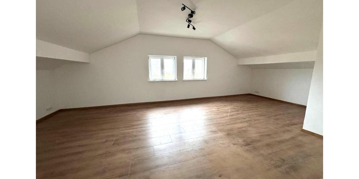 Etagenwohnung Gries - 3 Zimmer, 90 m&sup2;, 1.150&euro; | Angebot:25868015