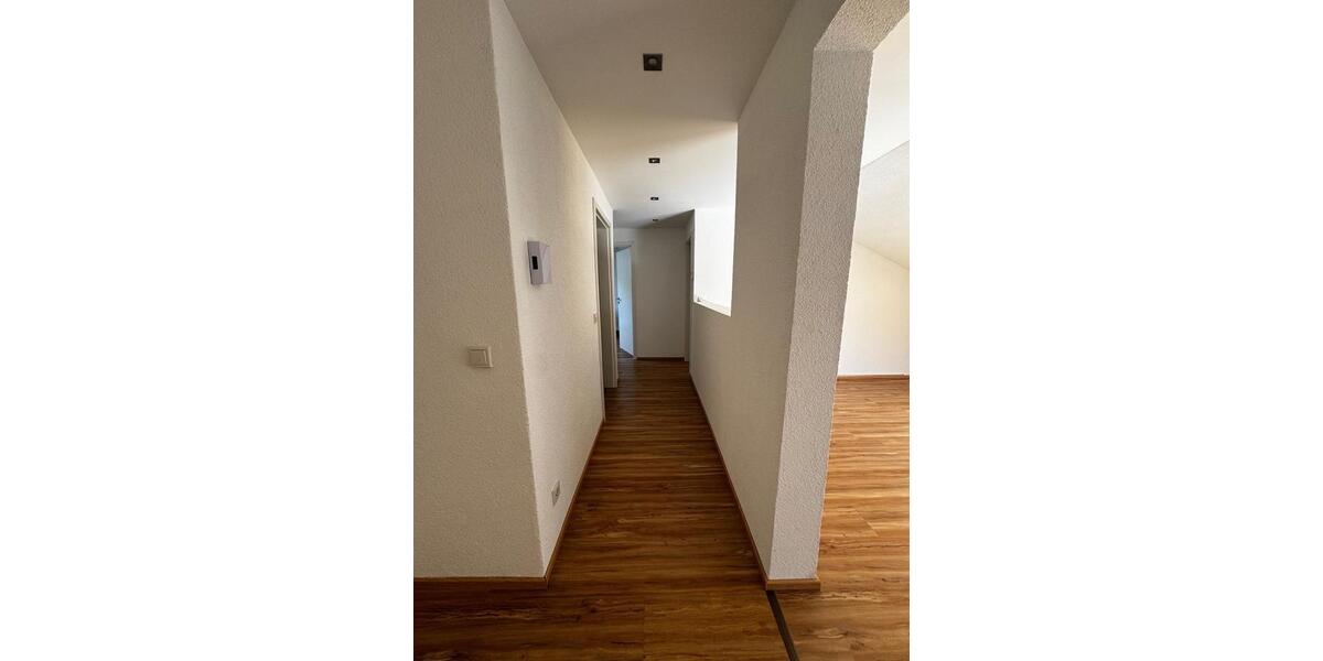 Dachgeschoßwohnung Bechhofen - 3 Zimmer, 75 m&sup2;, 650&euro; | Angebot:26261582