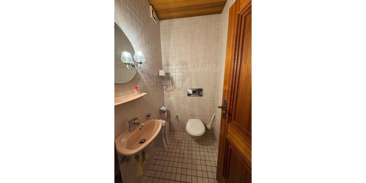 Erdgeschoßwohnung Neunkirchen - 4 Zimmer, 90 m&sup2;, 1.350&euro; | Angebot:25940770