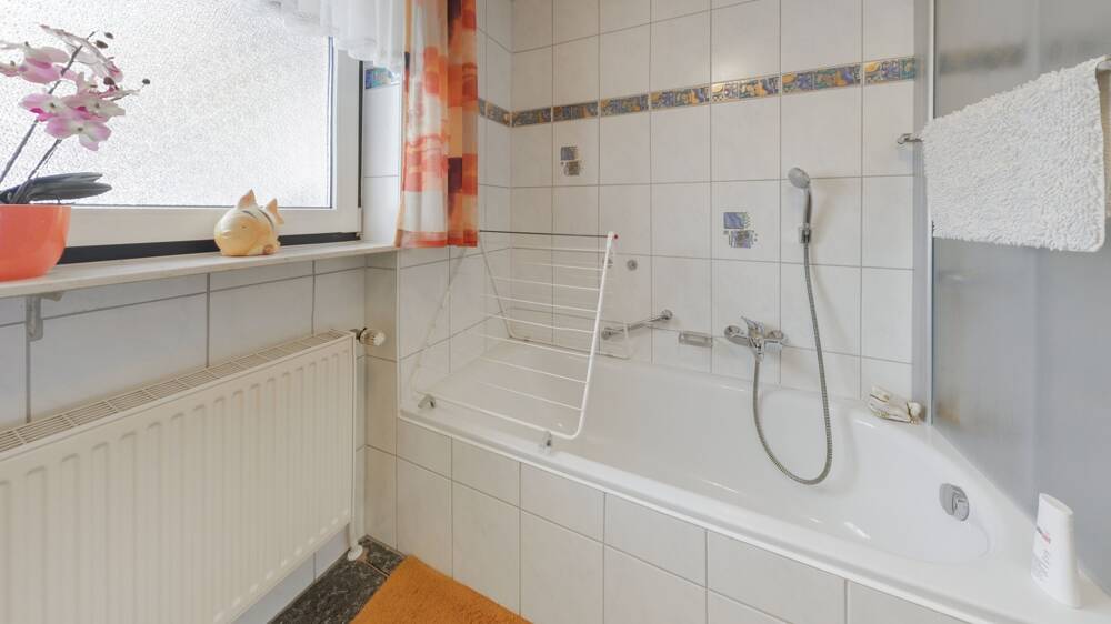 Bungalow Jettenbach - 5 Zimmer, 167 m&sup2;, 320.000&euro; | Angebot:26217582