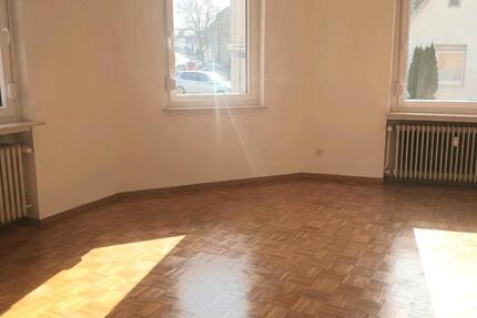 Wohnung Saarbrücken West - 3 Zimmer, 75 m&sup2;, 600&euro; | Angebot:25905774