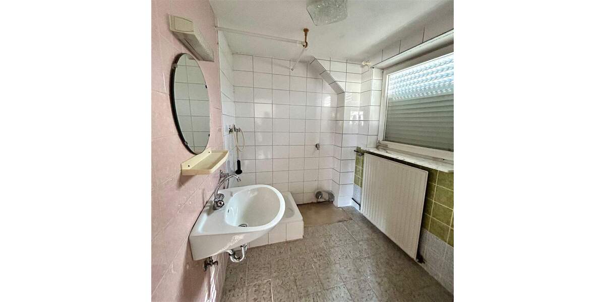 Mehrfamilienhaus, Wohnhaus Illingen Hüttigweiler - 4 Zimmer, 110 m&sup2;, 205.000&euro; | Angebot:25801938