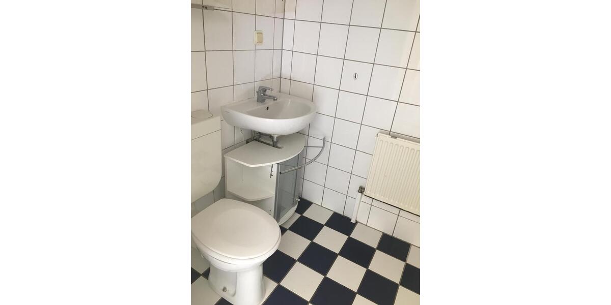 Etagenwohnung Blieskastel - 1.5 Zimmer, 70 m&sup2;, 650&euro; | Angebot:25396660