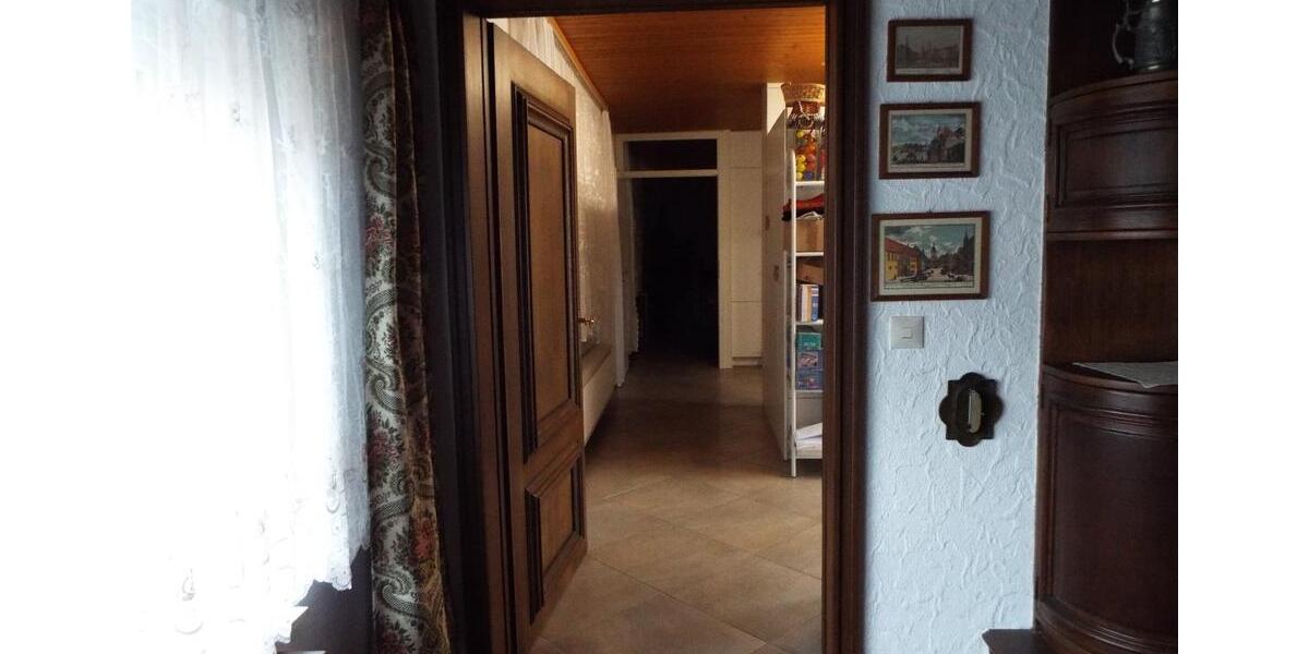 Einfamilienhaus Hermersberg - 7 Zimmer, 150 m&sup2;, 295.000&euro; | Angebot:26022460