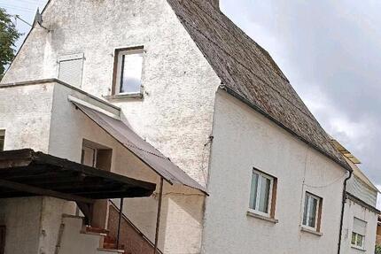 Haus Pfeffelbach - 7 Zimmer, 122 m&sup2;, 135.000&euro; | Angebot:26480319