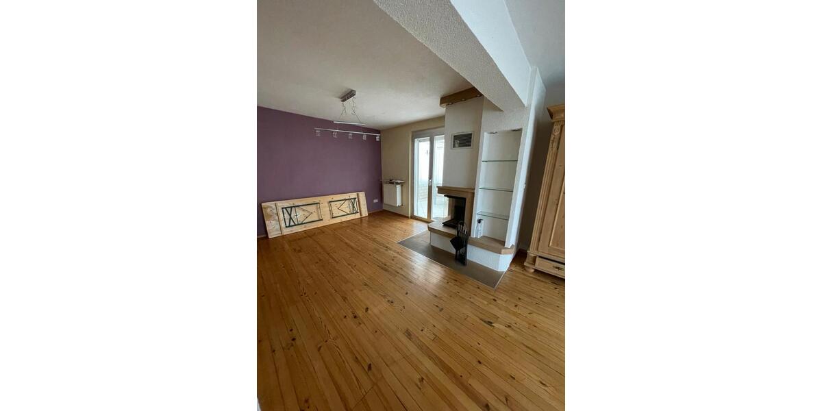 Einfamilienhaus Homburg - 9 Zimmer, 130 m&sup2;, 525.000&euro; | Angebot:26121315