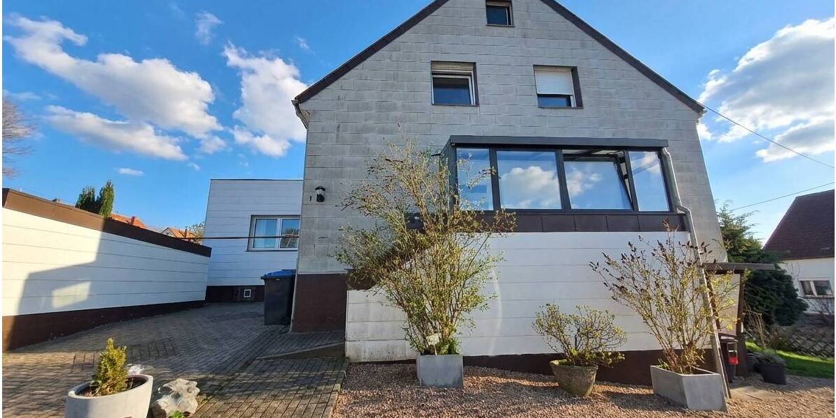 Mehrfamilienhaus, Wohnhaus Schiffweiler - 6 Zimmer, 150 m&sup2;, 274.900&euro; | Angebot:25970169