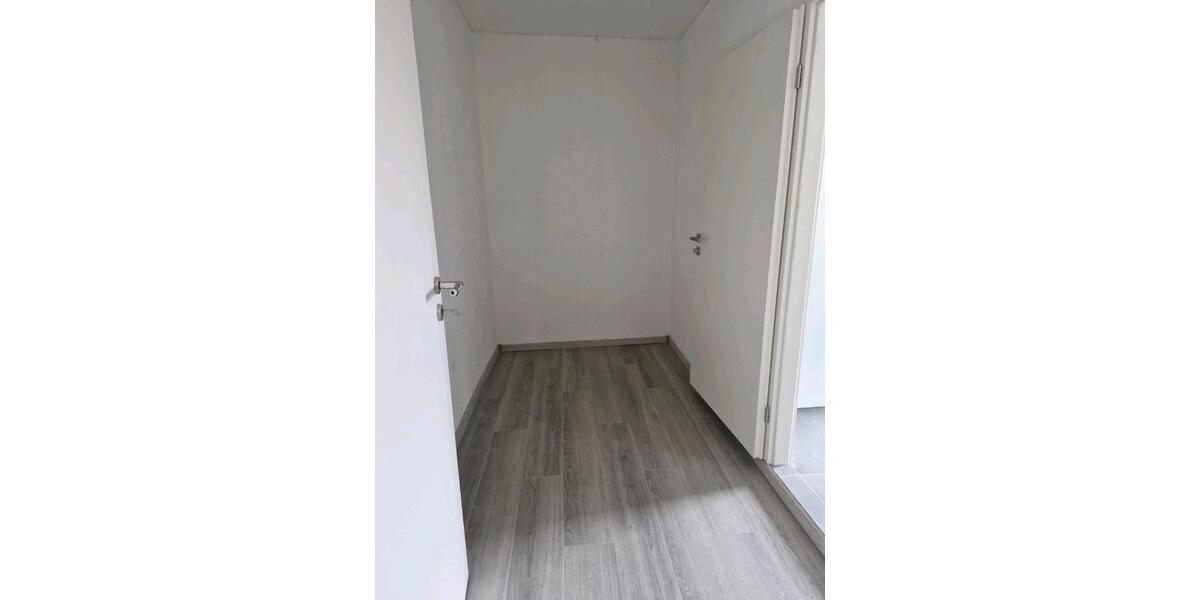 Etagenwohnung Riegelsberg - 3 Zimmer, 85 m&sup2;, 750&euro; | Angebot:25893754