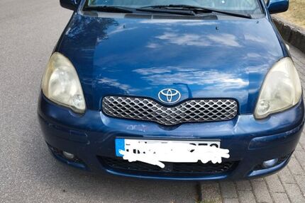 Toyota Yaris 175.000 km 3.200 &euro; Neunkirchen 66538