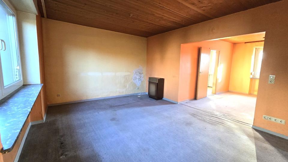 Reihenhaus Saarbrücken Dudweiler - 5 Zimmer, 110 m&sup2;, 100.000&euro; | Angebot:25232701