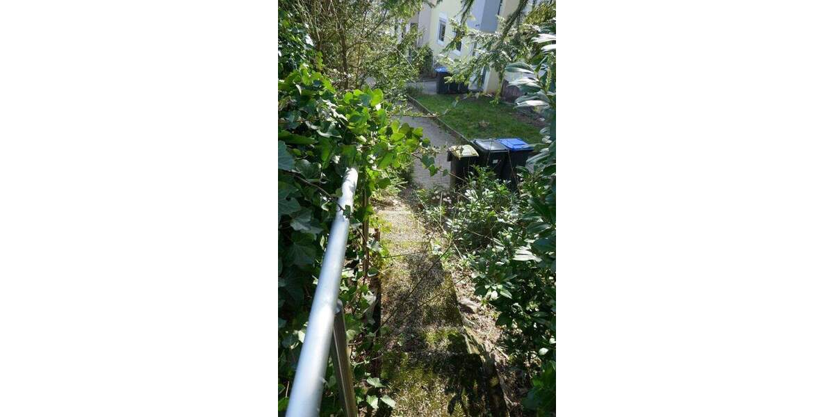 Einfamilienhaus Saarbrücken Eschberg - 5 Zimmer, 140 m&sup2;, 330.000&euro; | Angebot:25818416