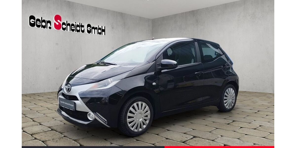 Toyota Aygo (X) 181.076 km 6.280 &euro; Schiffweiler 66578