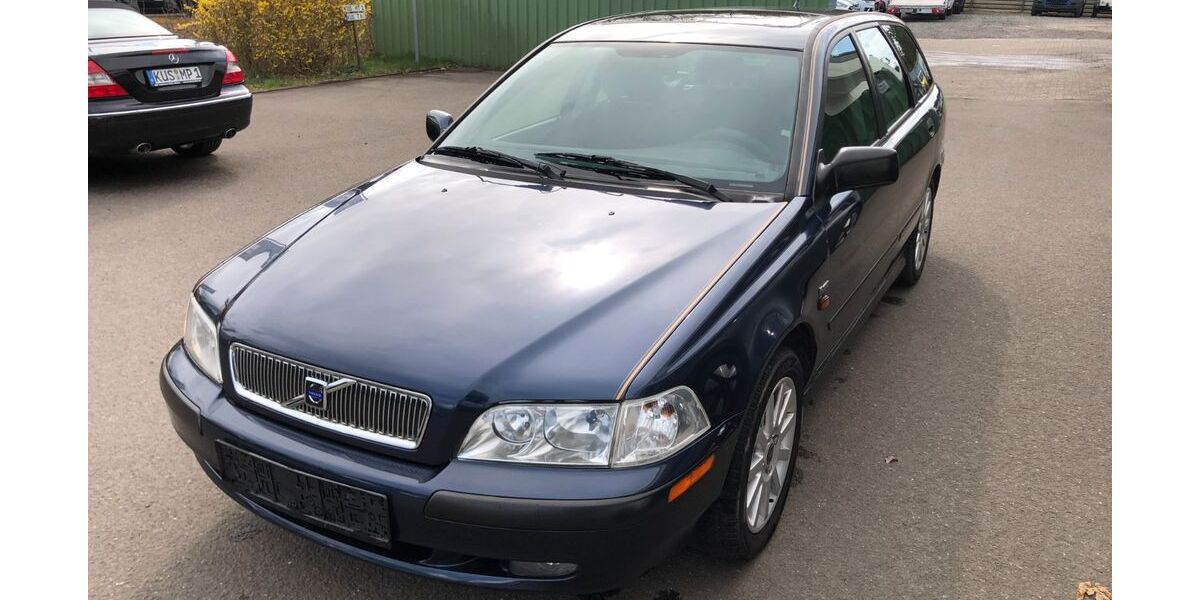 Volvo V40 281.844 km 999 &euro; Waldmohr 66914