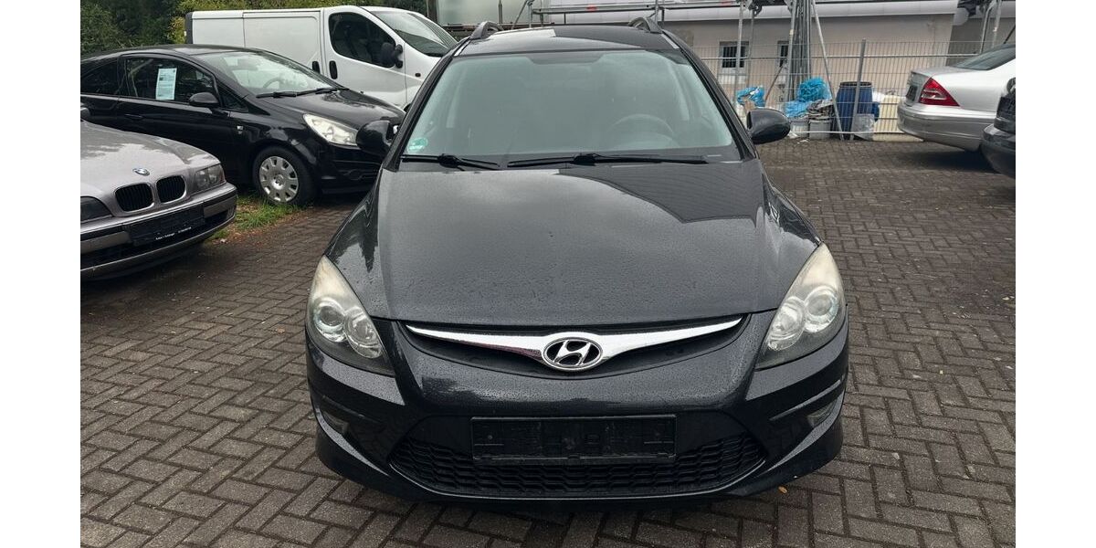 Hyundai i30 196.124 km 3.499 &euro; Homburg 66424