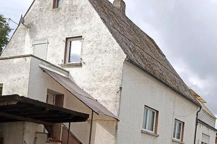 Haus Pfeffelbach - 7 Zimmer, 122 m&sup2;, 135.000&euro; | Angebot:25809704