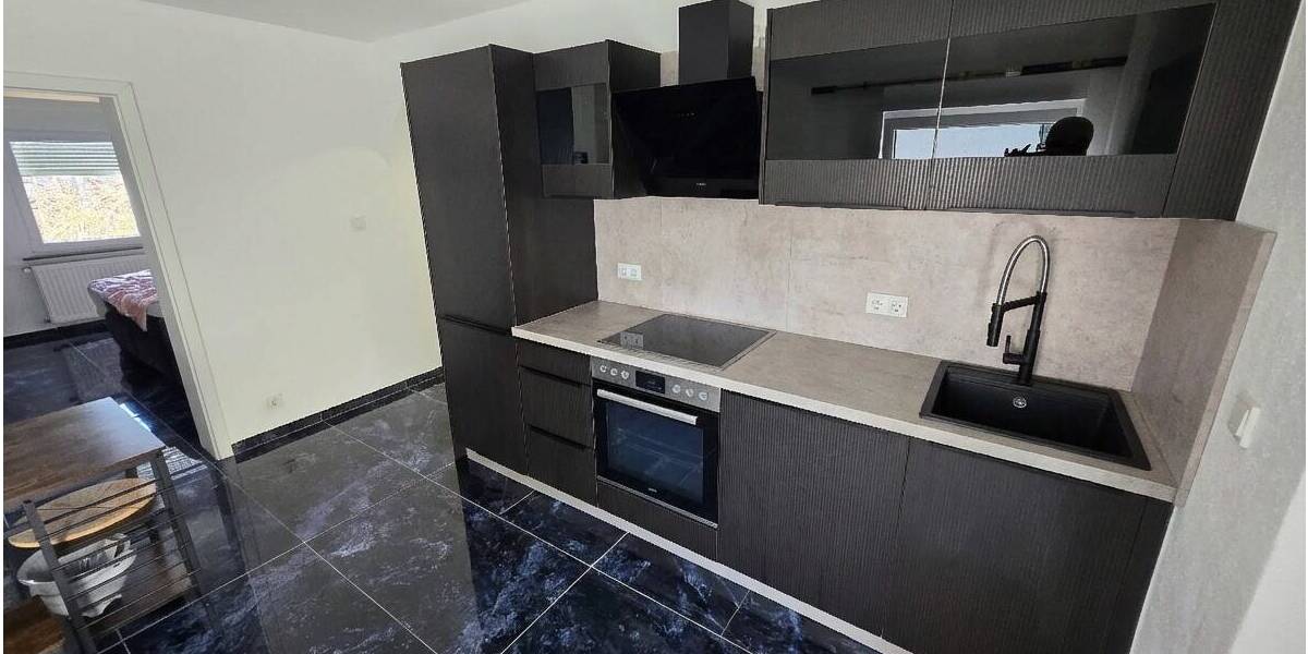 Mehrfamilienhaus, Wohnhaus Schiffweiler - 6 Zimmer, 150 m&sup2;, 274.900&euro; | Angebot:25970169