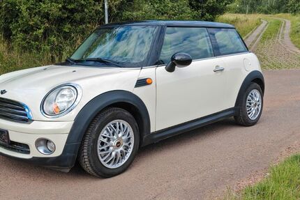 Mini Cooper 167.300 km 1.995 &euro; Eppelborn 66571