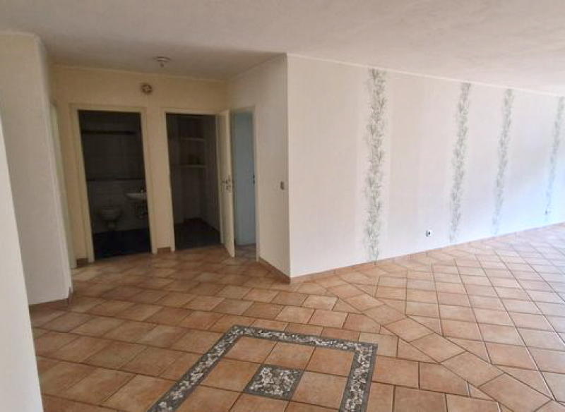 ObjNr:19167 - 3-Zimmer ETW mit zwei Balkonen am Rande von Pirmasens - Etagenwohnung Pirmasens | Angebot:15064674