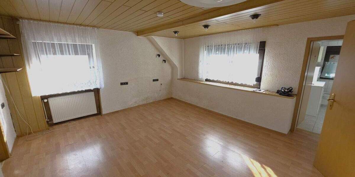 Doppelhaushälfte Saarland - Quierschied Fischbach - 5 Zimmer, 145 m&sup2;, 225.000&euro; | Angebot:25846095