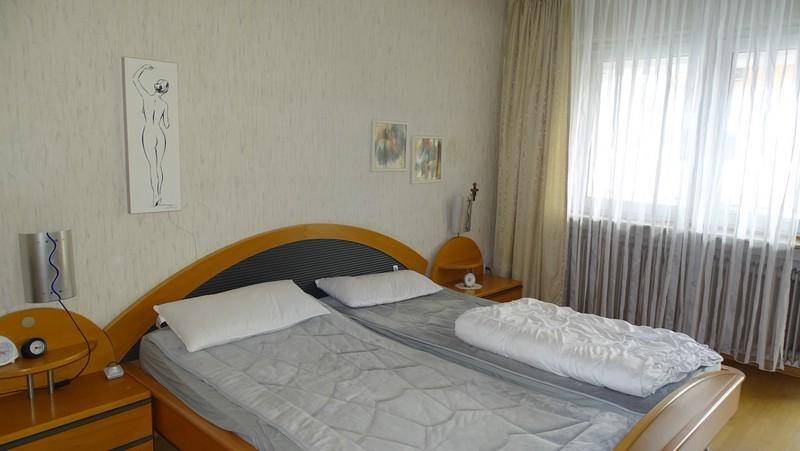 Einfamilienhaus Illingen Hüttigweiler - 8 Zimmer, 189 m&sup2;, 254.000&euro; | Angebot:25741611