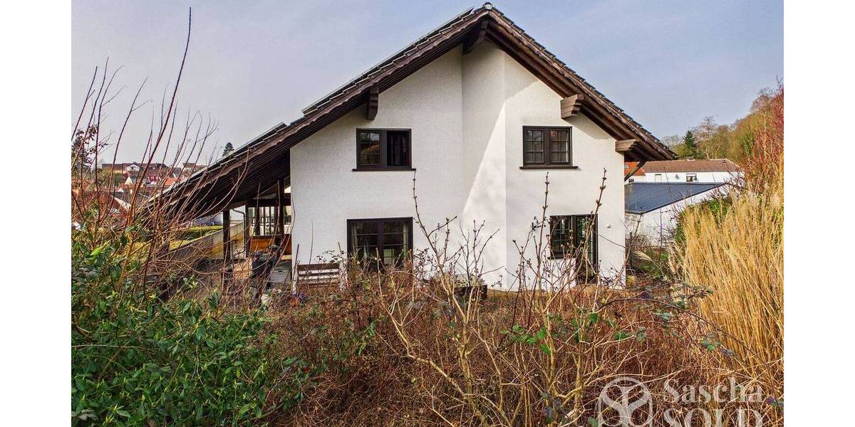 Freistehendes Einfamilienhaus mit Einliegerwohnung auf weitläufigem Grundstück mit Panoramablick - Einfamilienhaus Sankt Ingbert St. Ingbert | Angebot:26178655