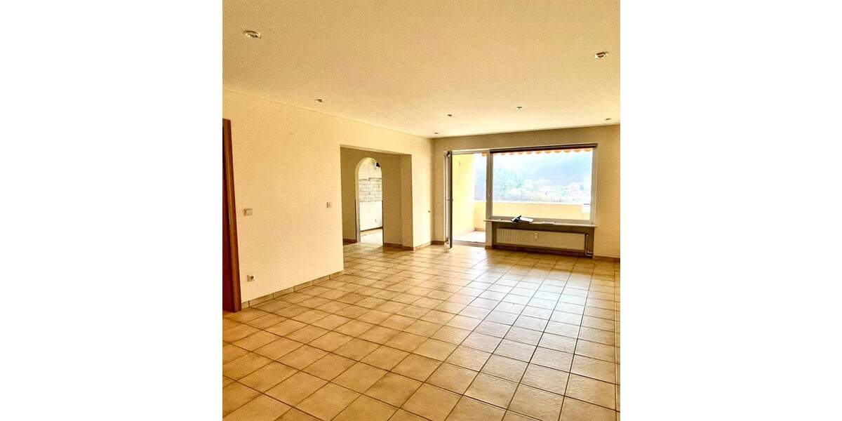 Etagenwohnung Saarbrücken Scheidt - 2 Zimmer, 77 m&sup2;, 149.000&euro; | Angebot:25701158