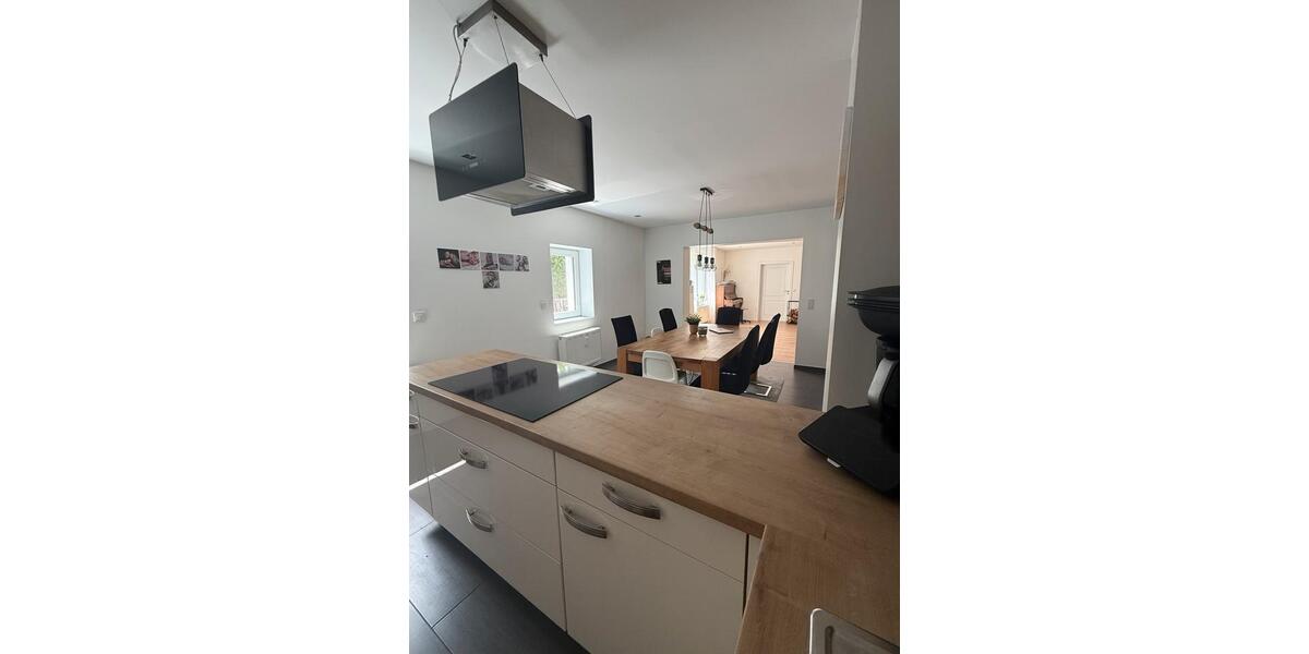 Bungalow Saarbrücken Scheidt - 7 Zimmer, 210 m&sup2;, 585.000&euro; | Angebot:27230377