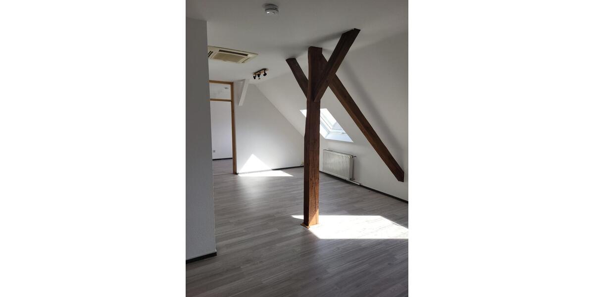 Dachgeschoßwohnung Zweibrücken - 4 Zimmer, 113 m&sup2;, 610&euro; | Angebot:26221496
