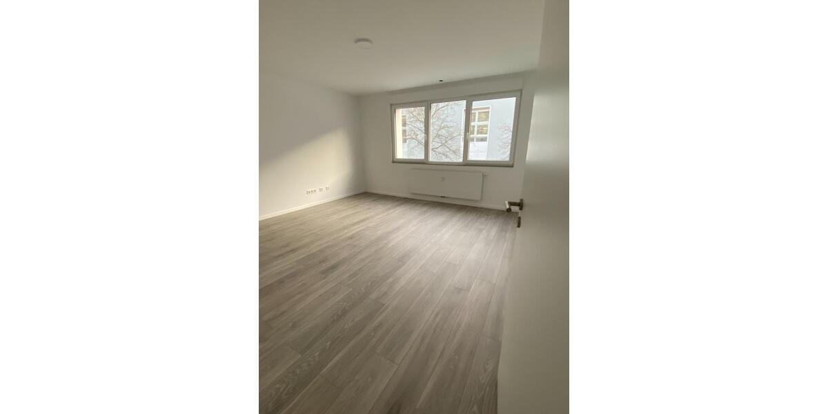 Etagenwohnung Saarbrücken Dudweiler - 3 Zimmer, 81 m&sup2;, 990&euro; | Angebot:23408607