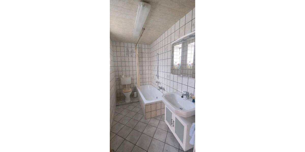 Doppelhaushälfte Saarbrücken Dudweiler - 6 Zimmer, 128 m&sup2;, 95.000&euro; | Angebot:26739300