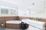 Großzügiges und hochwertiges Familiendomizil mit Kamin, Garten und moderner Energietechnik - Einfamilienhaus Waldmohr | Angebot:26676150
