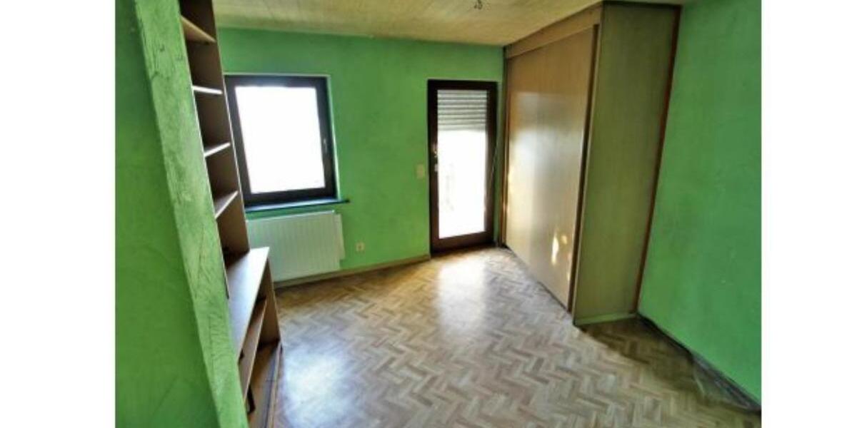 Mehrfamilienhaus, Wohnhaus Mandelbachtal - 6 Zimmer, 180 m&sup2;, 379.000&euro; | Angebot:20821772