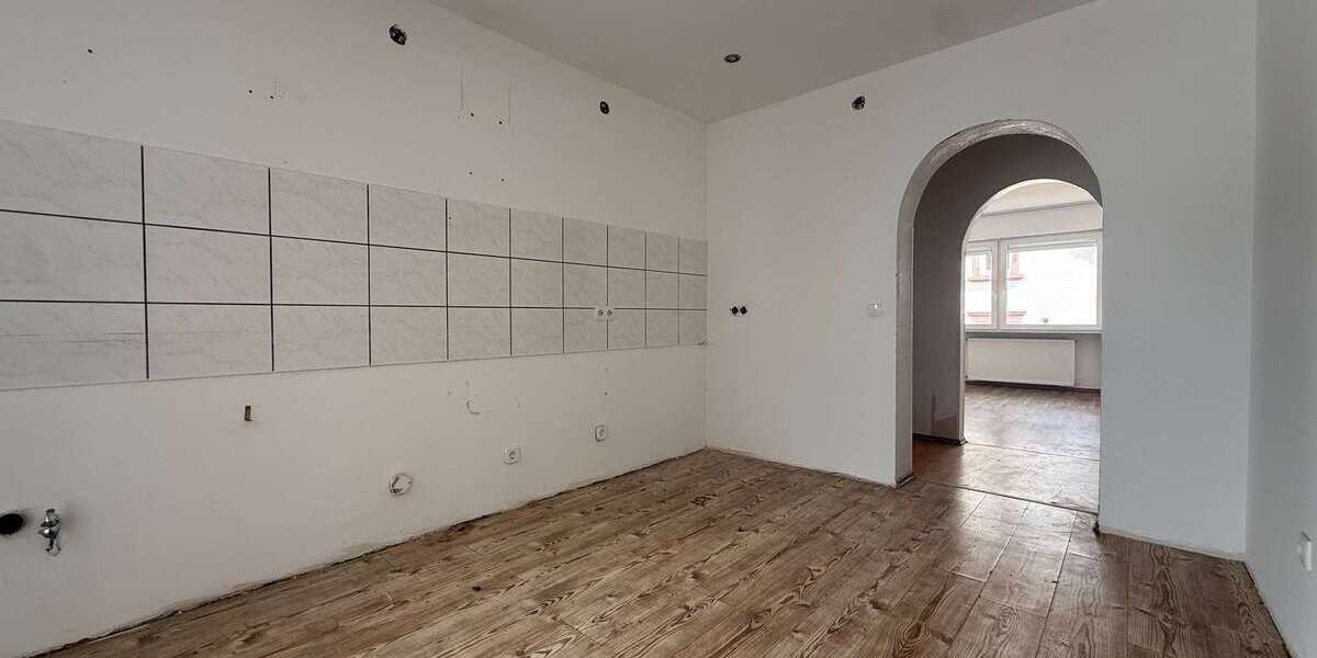 Großzügige 4-Zimmer-Wohnung mit großer Terrasse in Bexbach - Terrassenwohnung Bexbach | Angebot:27271162