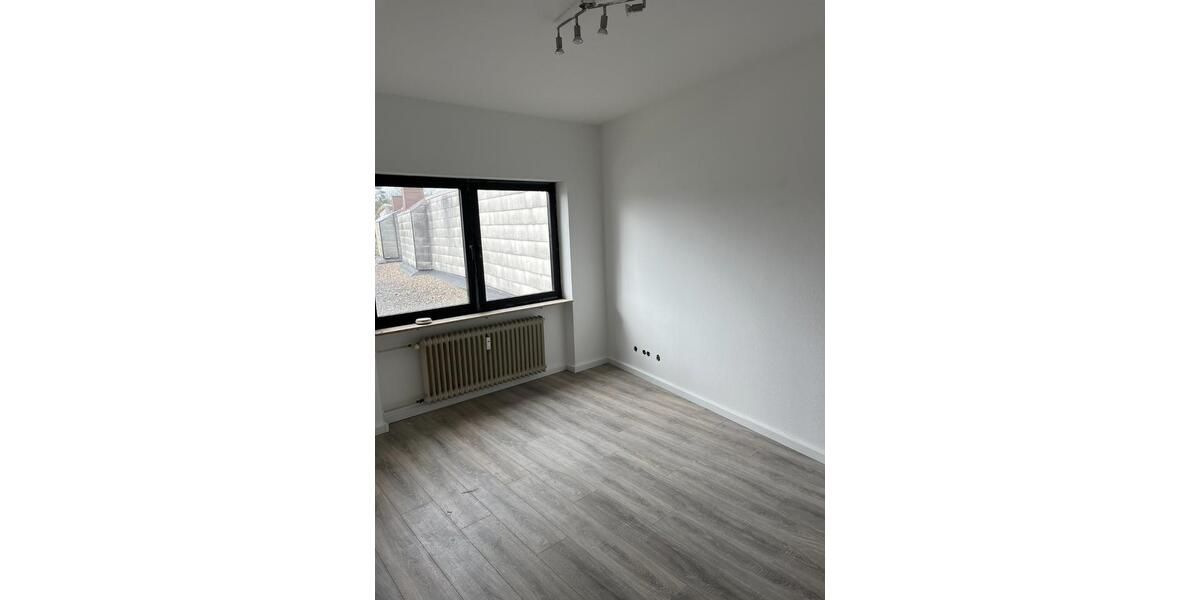Etagenwohnung Saarbrücken Dudweiler - 6 Zimmer, 108 m&sup2;, 780&euro; | Angebot:25870378