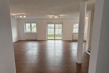 Haus Rodenbach - 6 Zimmer, 184 m&sup2;, 330.000&euro; | Angebot:25969947