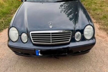 Mercedes-Benz 230 158.100 km 3.600 &euro; Pfeffelbach 66871