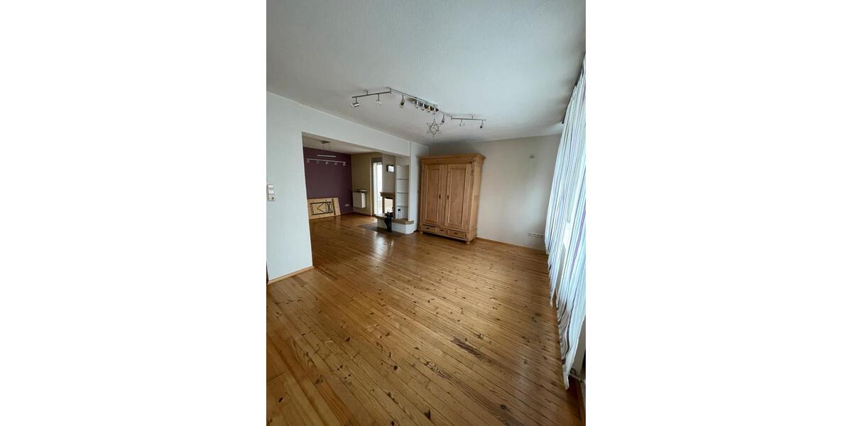 Einfamilienhaus Homburg - 9 Zimmer, 130 m&sup2;, 525.000&euro; | Angebot:26121315