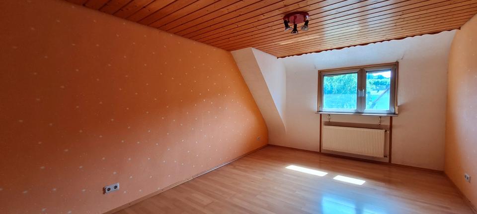 Mehrfamilienhaus, Wohnhaus Ottweiler - 8 Zimmer, 210 m&sup2;, 280.000&euro; | Angebot:26956391