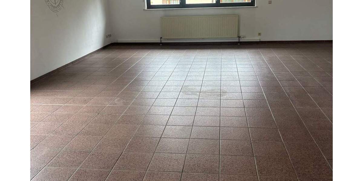 Etagenwohnung Riegelsberg - 3 Zimmer, 115 m&sup2;, 850&euro; | Angebot:25664169