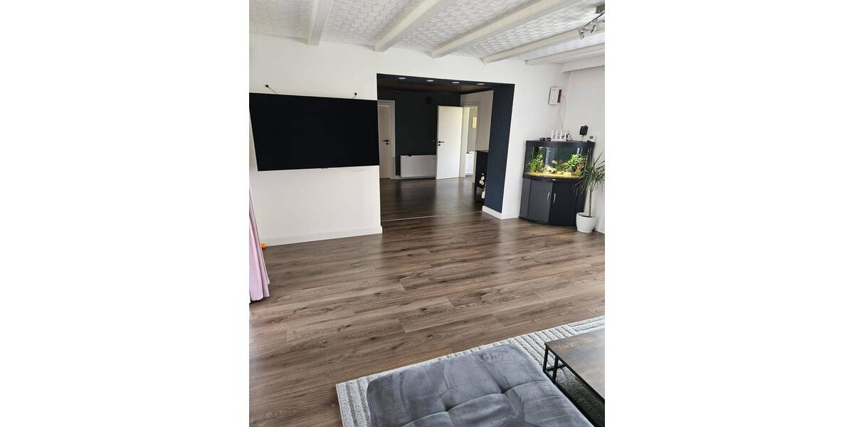 Einfamilienhaus Eppelborn - 7 Zimmer, 140 m&sup2;, 260.000&euro; | Angebot:25971204