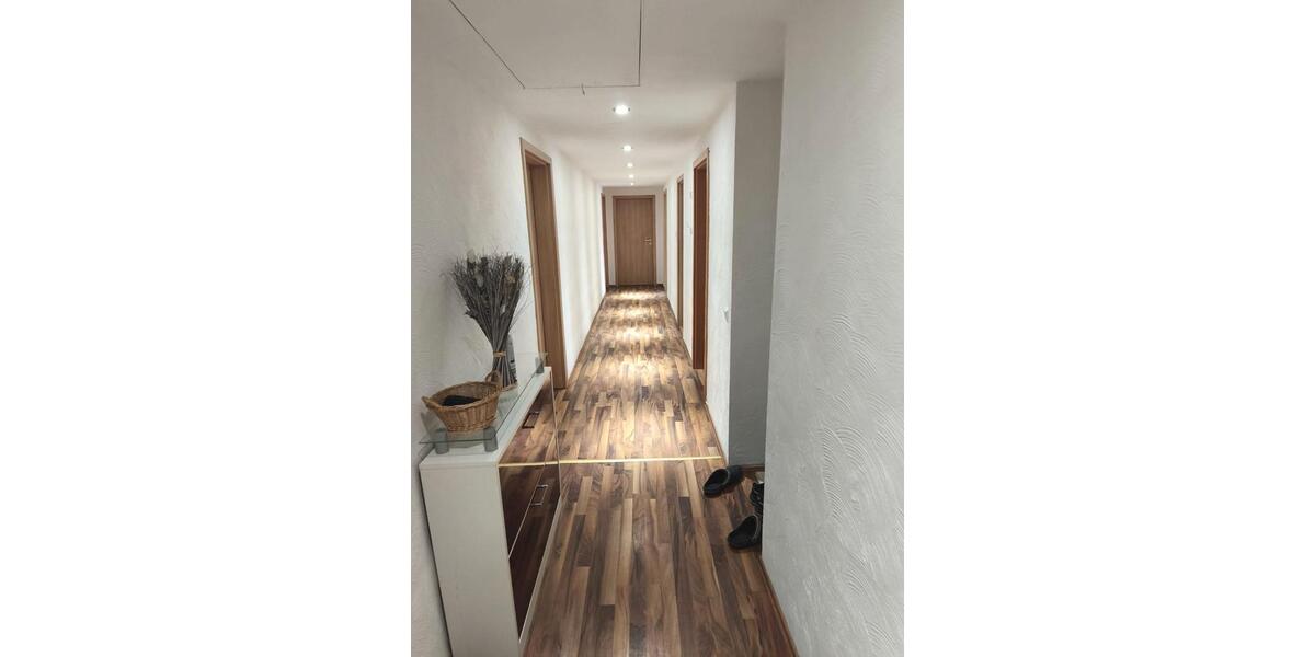 Dachgeschoßwohnung Pirmasens Fehrbach - 4 Zimmer, 115 m&sup2;, 78.000&euro; | Angebot:27297401
